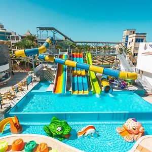 La Rosa Waves Beach - Couple & Families Only